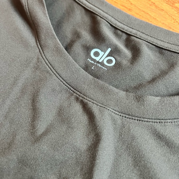 ALO Yoga Men's Brown Sleeveless Shirt Size Large - Picture 2 of 3